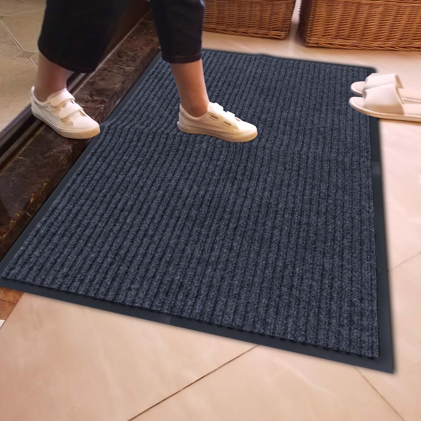 Non-Slip Double Striped Carpet Durable Door Mat Soft Absorbent Mat Polypropylene Floor Carpet Dust Removal Absorbent Carpet for Bedroom Supermarket Balcony Nursery